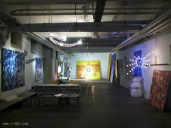 [ "U29" showroom west >>>]